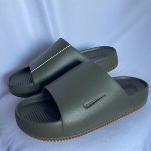 WMN Nike Calm Slides –Olive Green– Women’s Sizes 11, 12, 13 – NWT/NIB-Never Worn